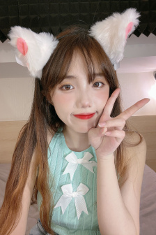 她在洗碗我在后面老扒